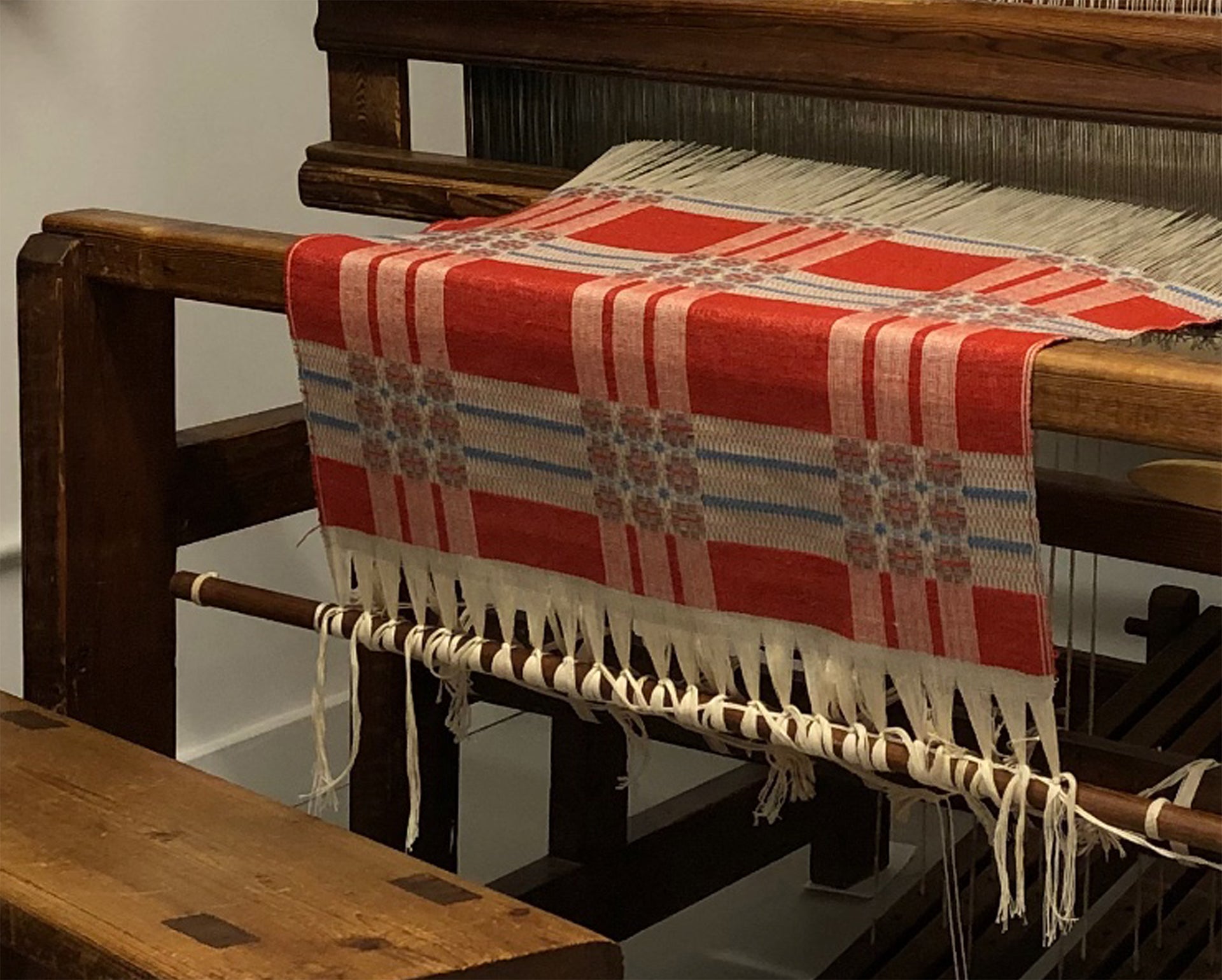 Handwoven cushion cover